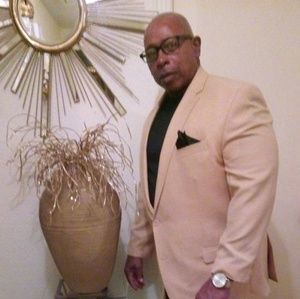 Meet your Posher, Howard